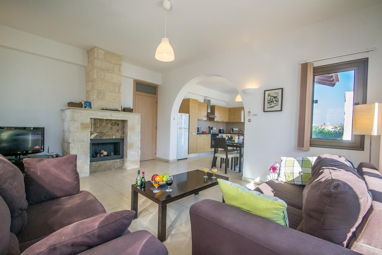 Rada'S Vacation Home Ayia Napa Exterior foto