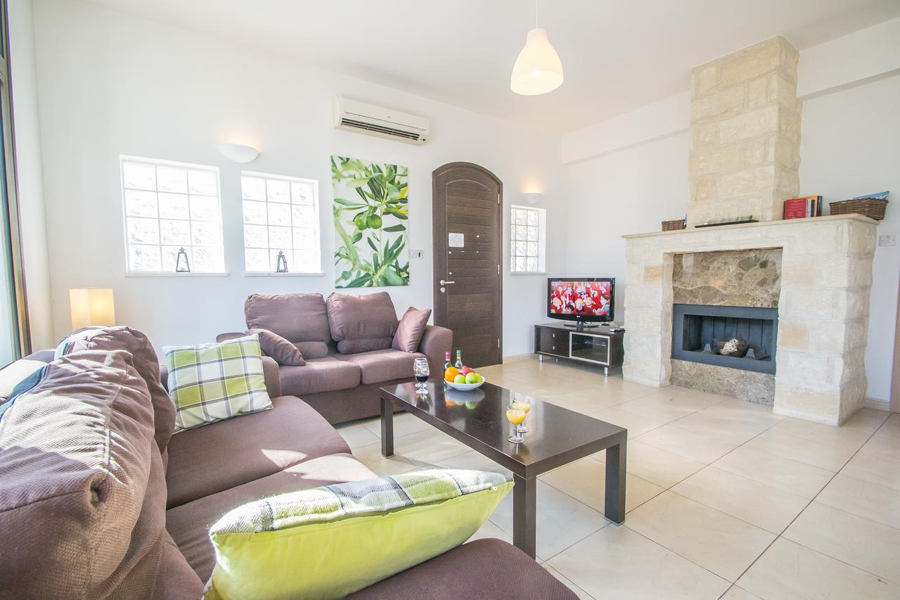 Rada'S Vacation Home Ayia Napa Exterior foto